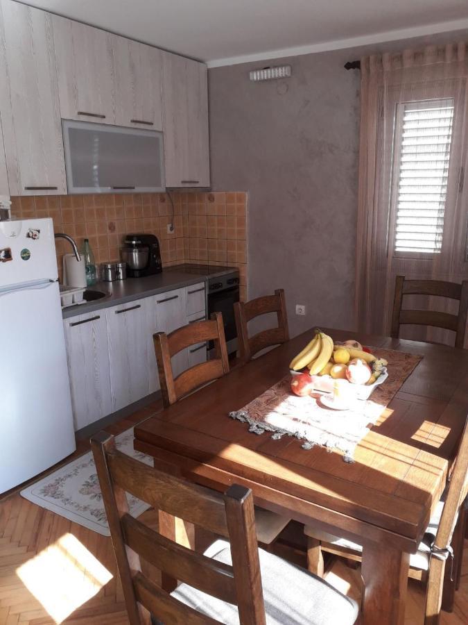 Apartment Stana Petrovac Buitenkant foto
