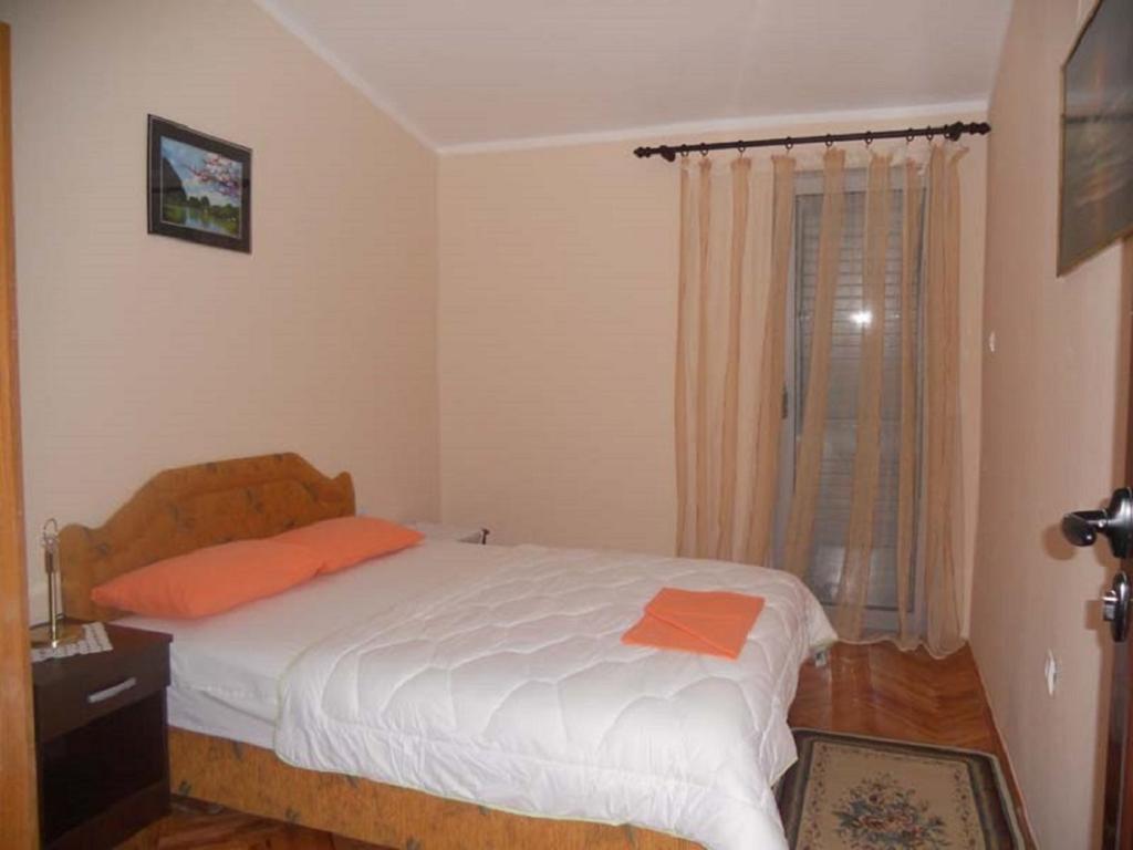 Apartment Stana Petrovac Buitenkant foto